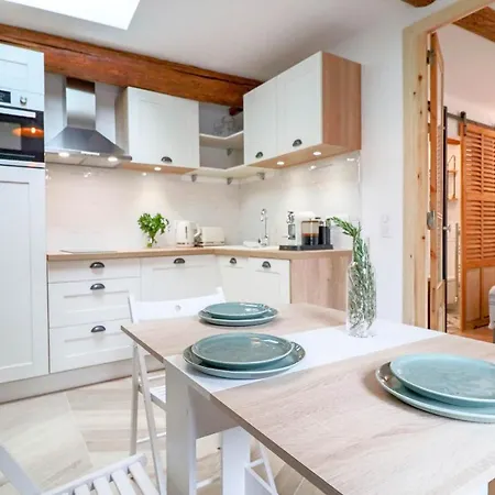 Aubernon Luxurious, Newly Renovated Flat In Heart Of Old アパート