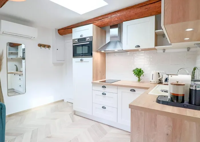 Luxurious & Calm Flat In Heart Of Old 公寓 *