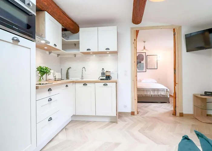 Luxurious & Calm Flat In Heart Of Old * Antibes