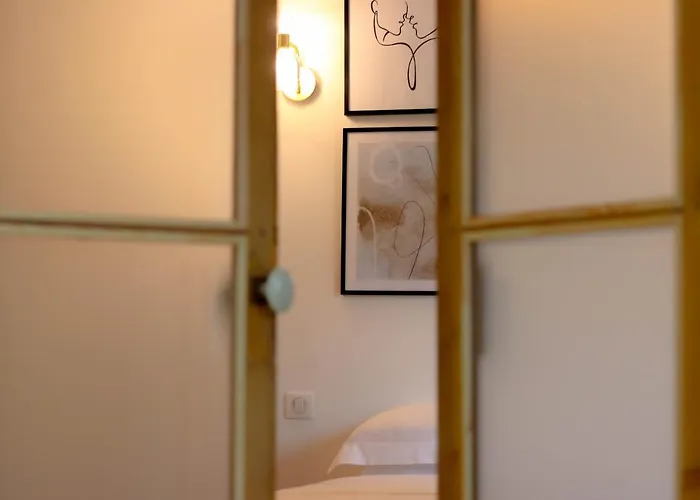 Luxurious & Calm Flat In Heart Of Old * Antibes